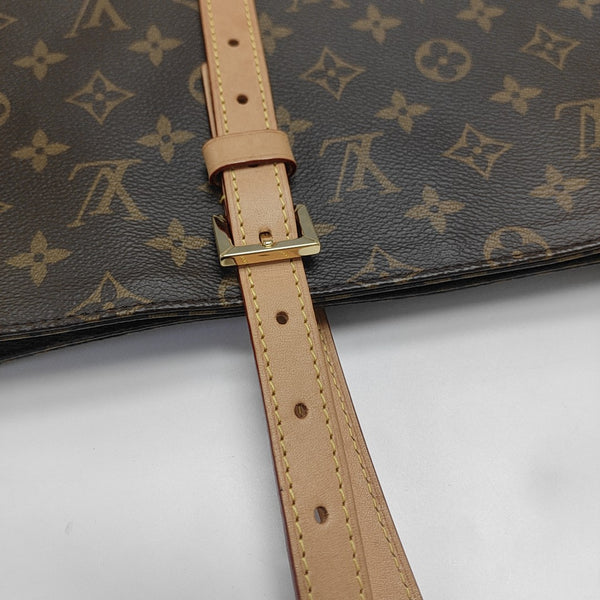 CABAS MEZZO Monogram Coated Canvas Brown
