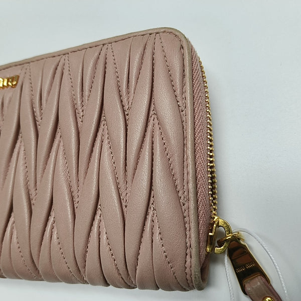 Quilted Lambskin Wallet Pink