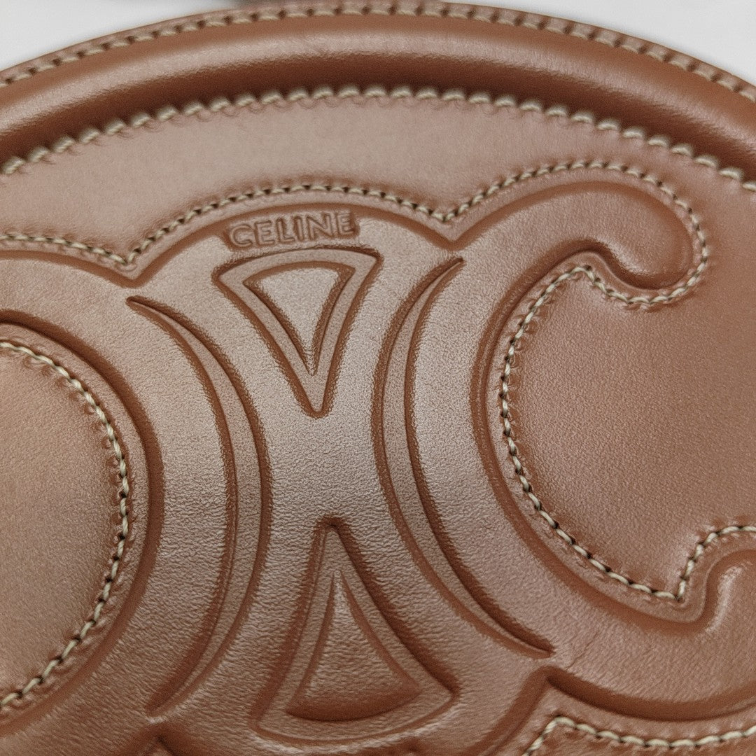 TRIOMPHE Small Calfskin Brown