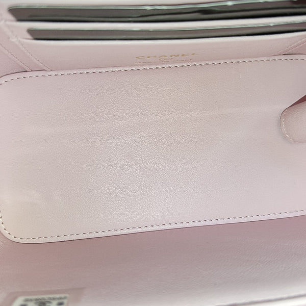 VANITY CASE Small Quilted Lambskin Pink