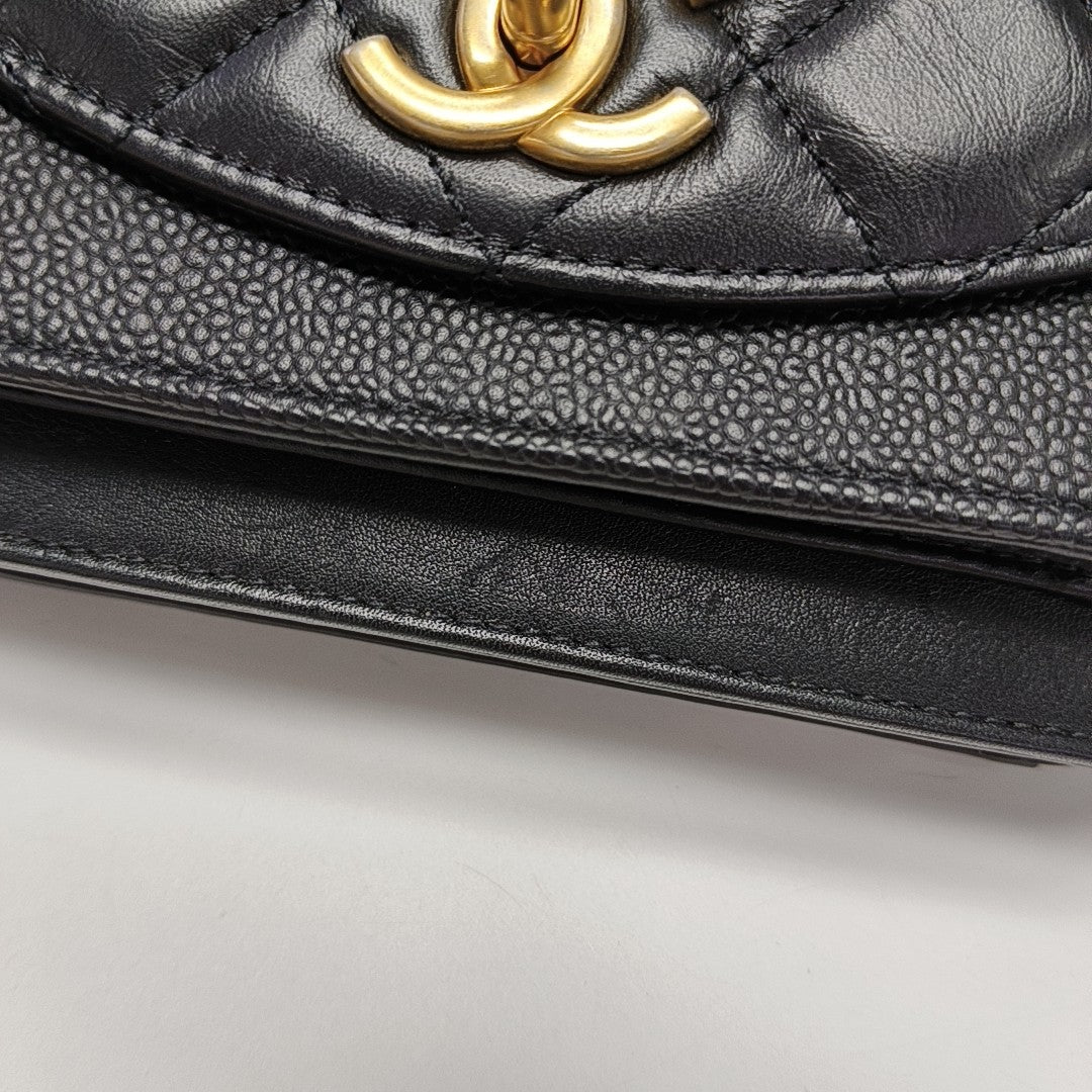 Quilted Calfskin Shoulder Bag Black