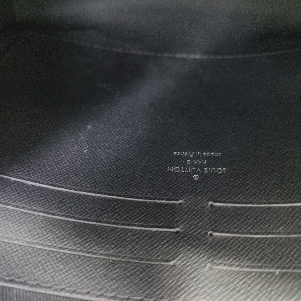 Pochette Voyag MM Calfskin Black