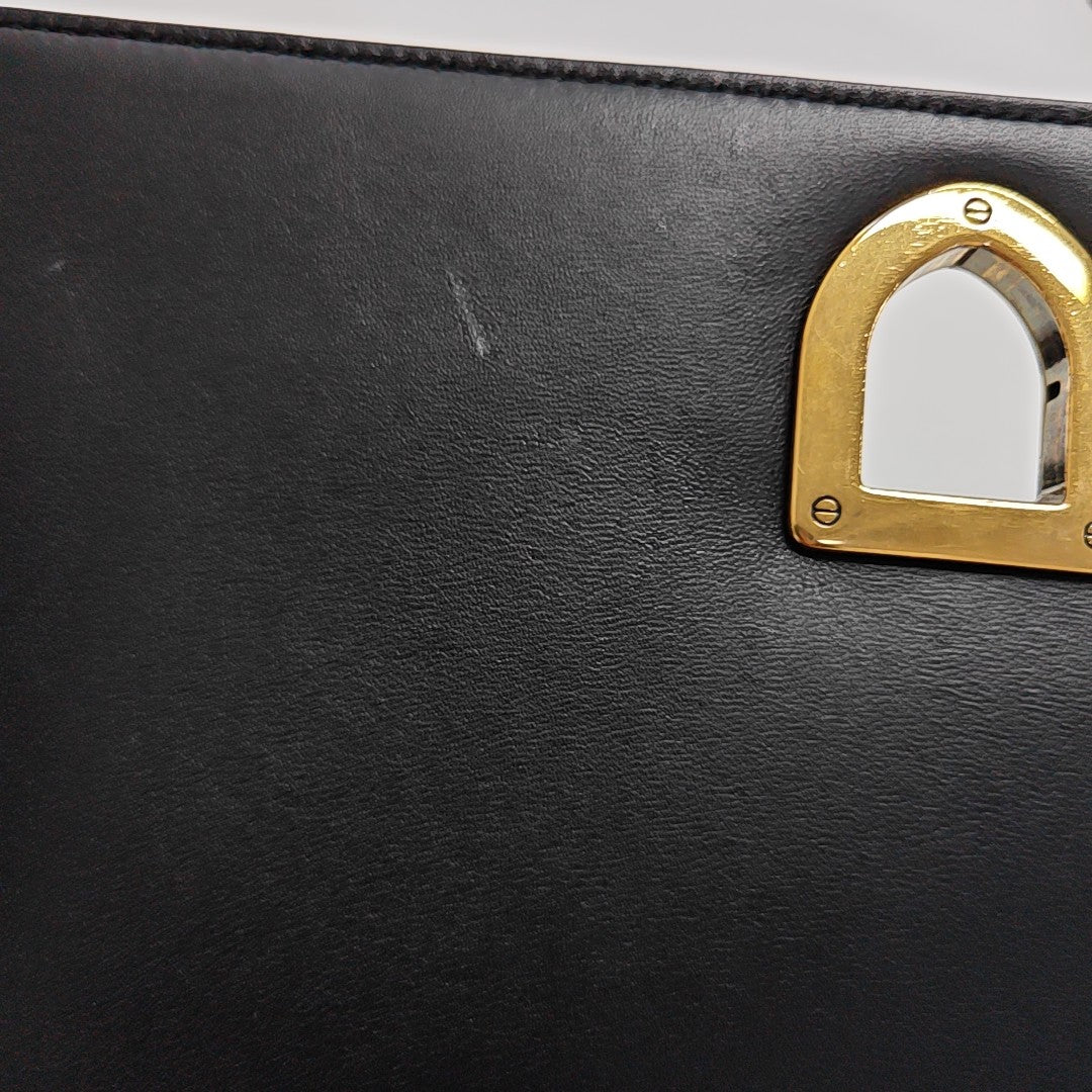 Diorama Medium Cannage Calfskin Black