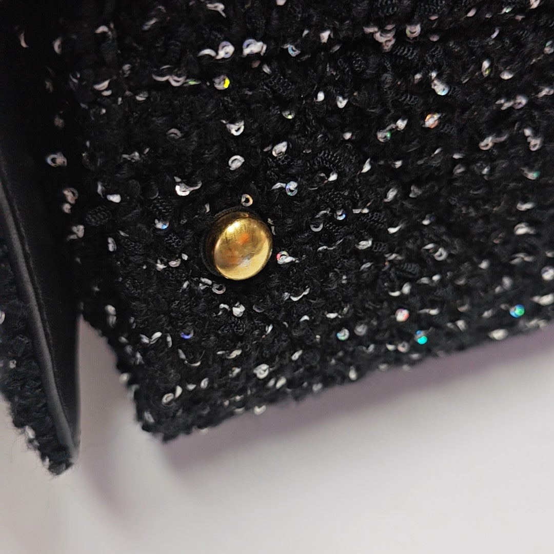 CHANEL 25 Medium Quilted Fabric Black