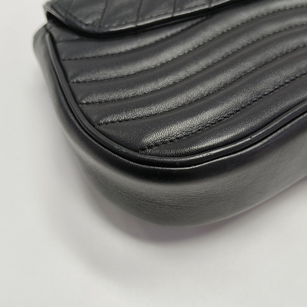 NEW WAVE PM Quilted Calfskin Black