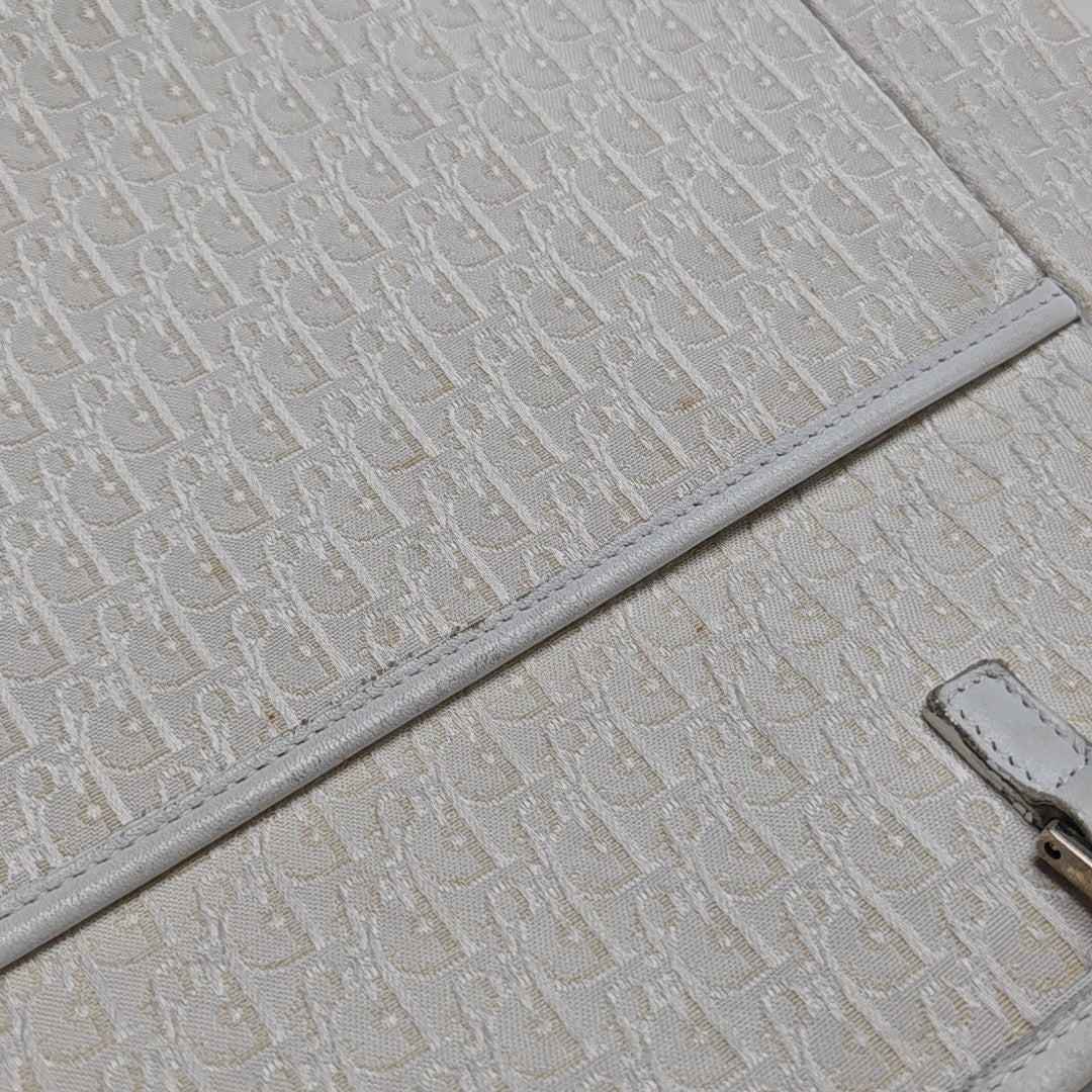 Oblique Canvas White