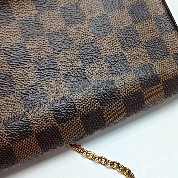 Authenticated pre-owned  Damier Ebene Coated Canvas Brown - Shoulder Bag at Looply