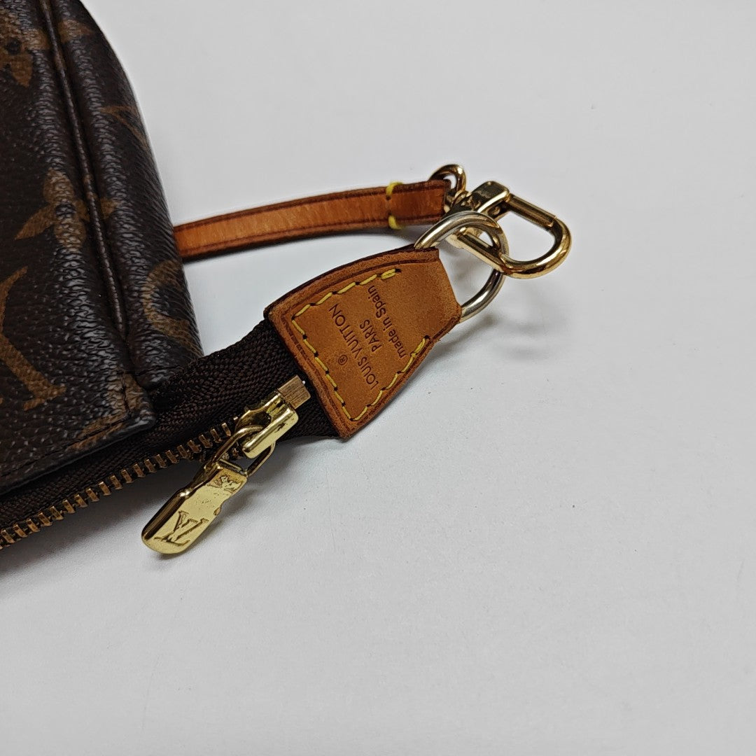 ACCESSOIRES Monogram Coated Canvas Brown