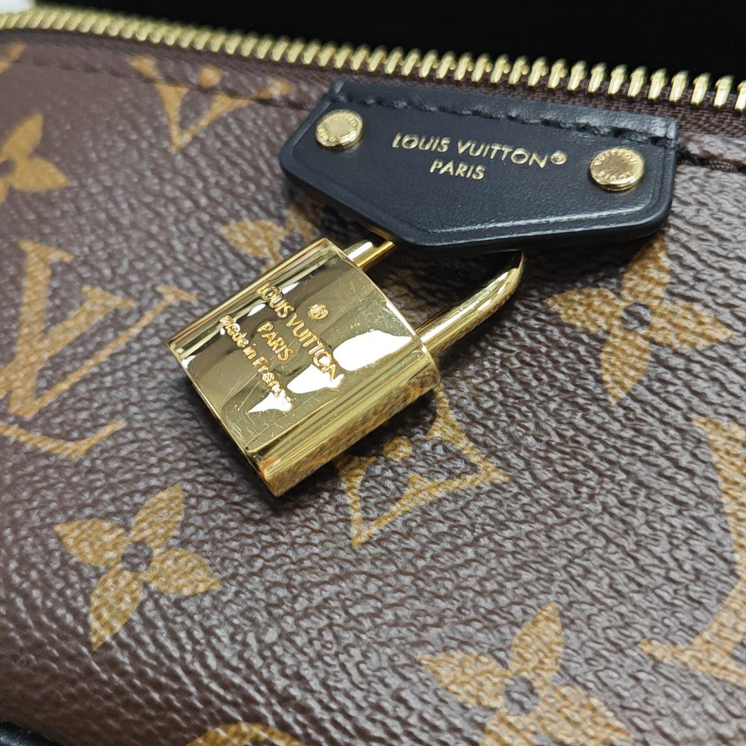 Vanity Chain Pouch Monogram Coated Canvas Brown
