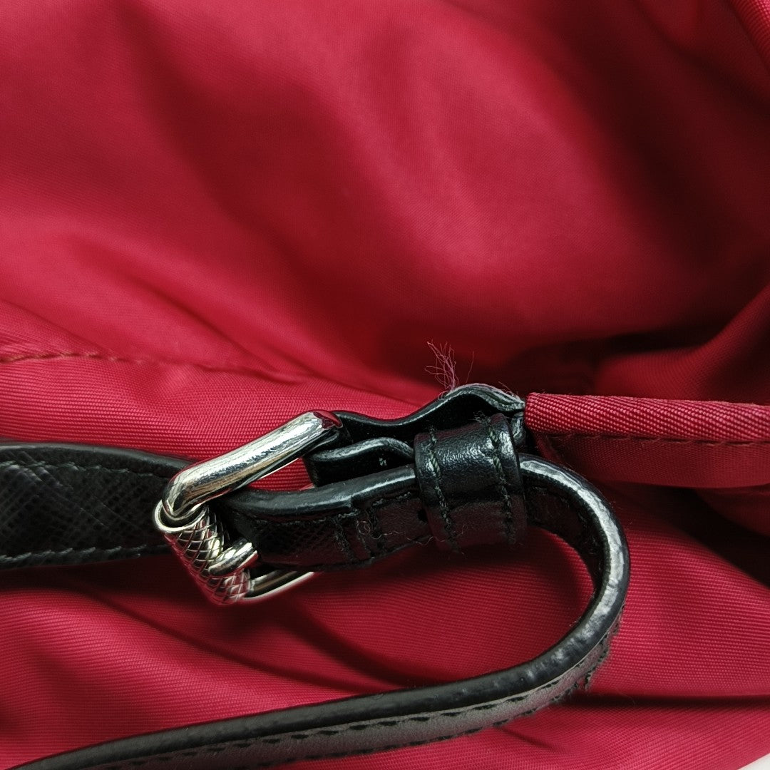 Black Nylon Nylon Red