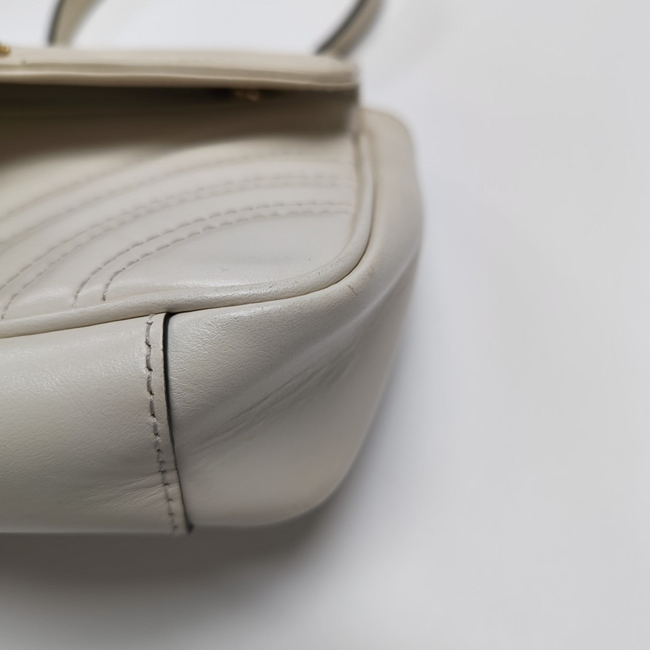 GG Marmont Small Quilted Calfskin White