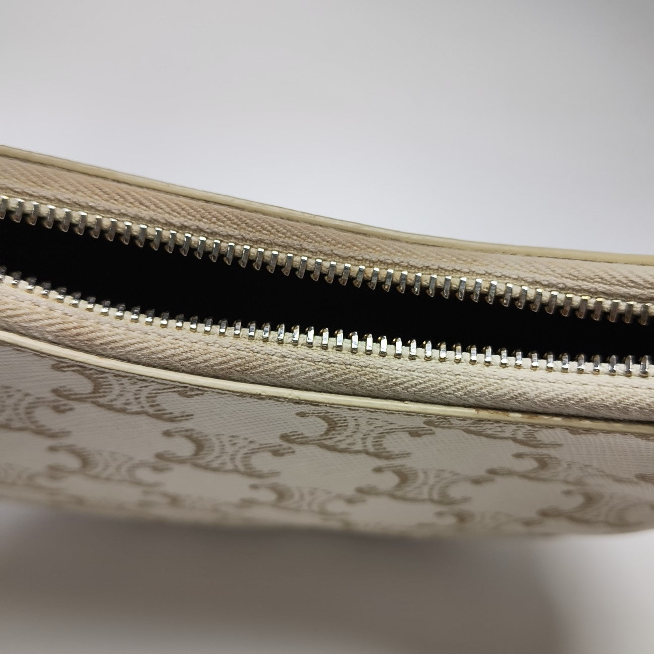 AVA Medium Coated Canvas Beige