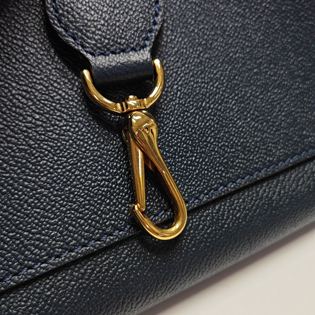 Buckle Calfskin Blue