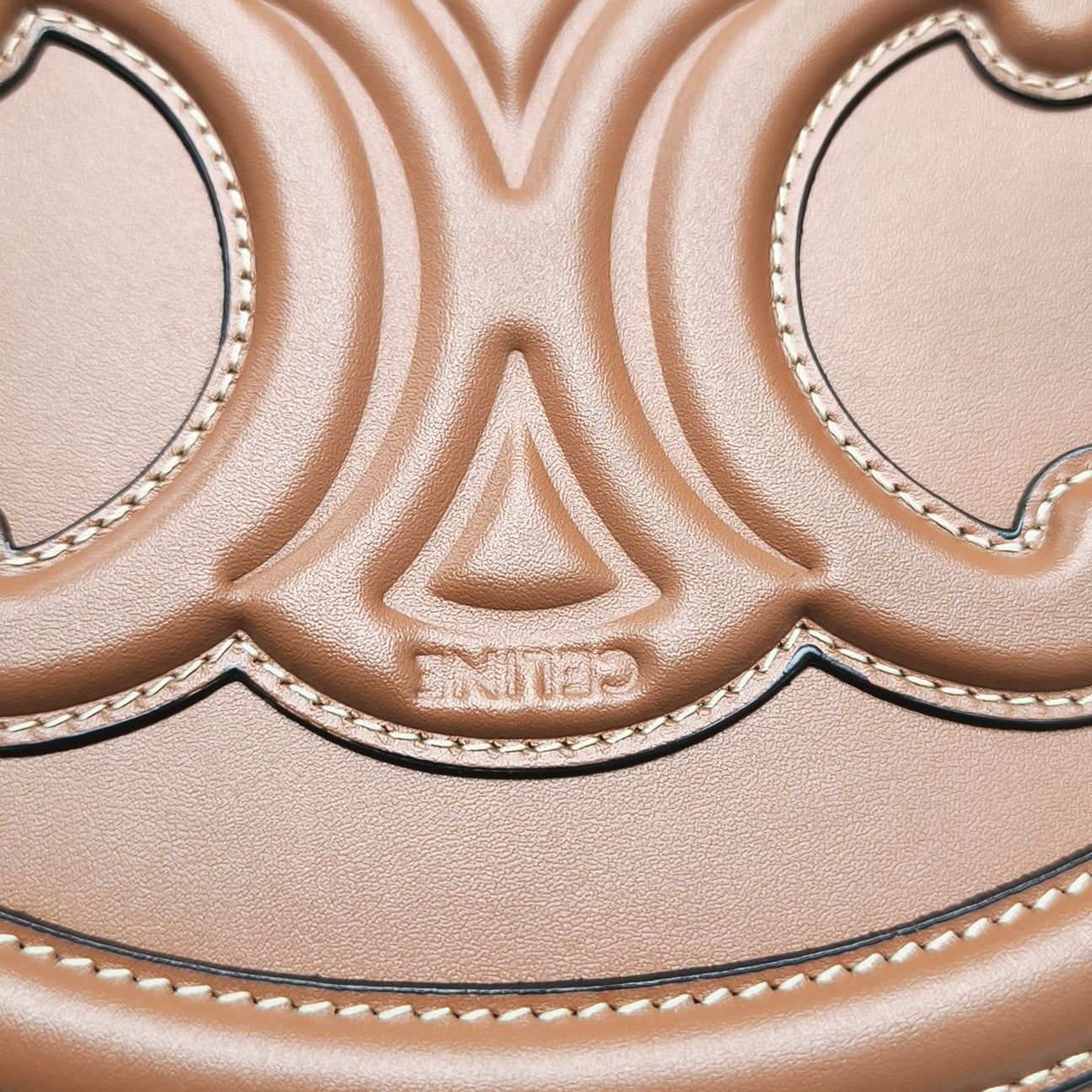 TRIOMPHE Small Calfskin Brown