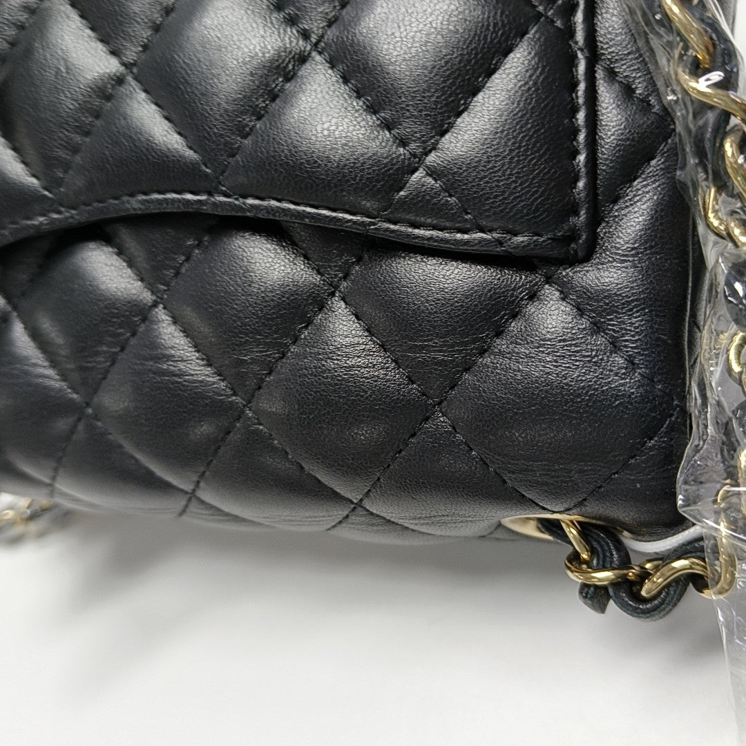 CLASSIC FLAP Mini Quilted Lambskin Black