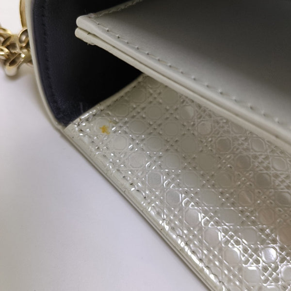 Diorama Small Cannage Calfskin Beige
