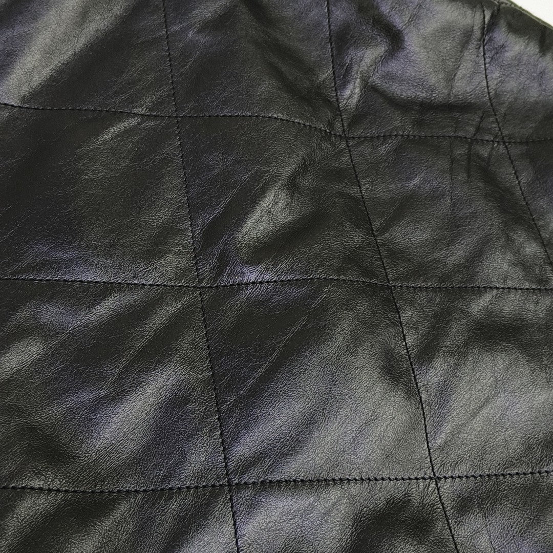 CHANEL 22 Large Quilted Calfskin Black