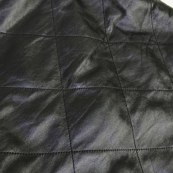 CHANEL 22 Large Quilted Calfskin Black