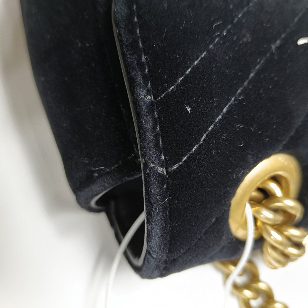 GG Marmont Medium Quilted Velvet Black