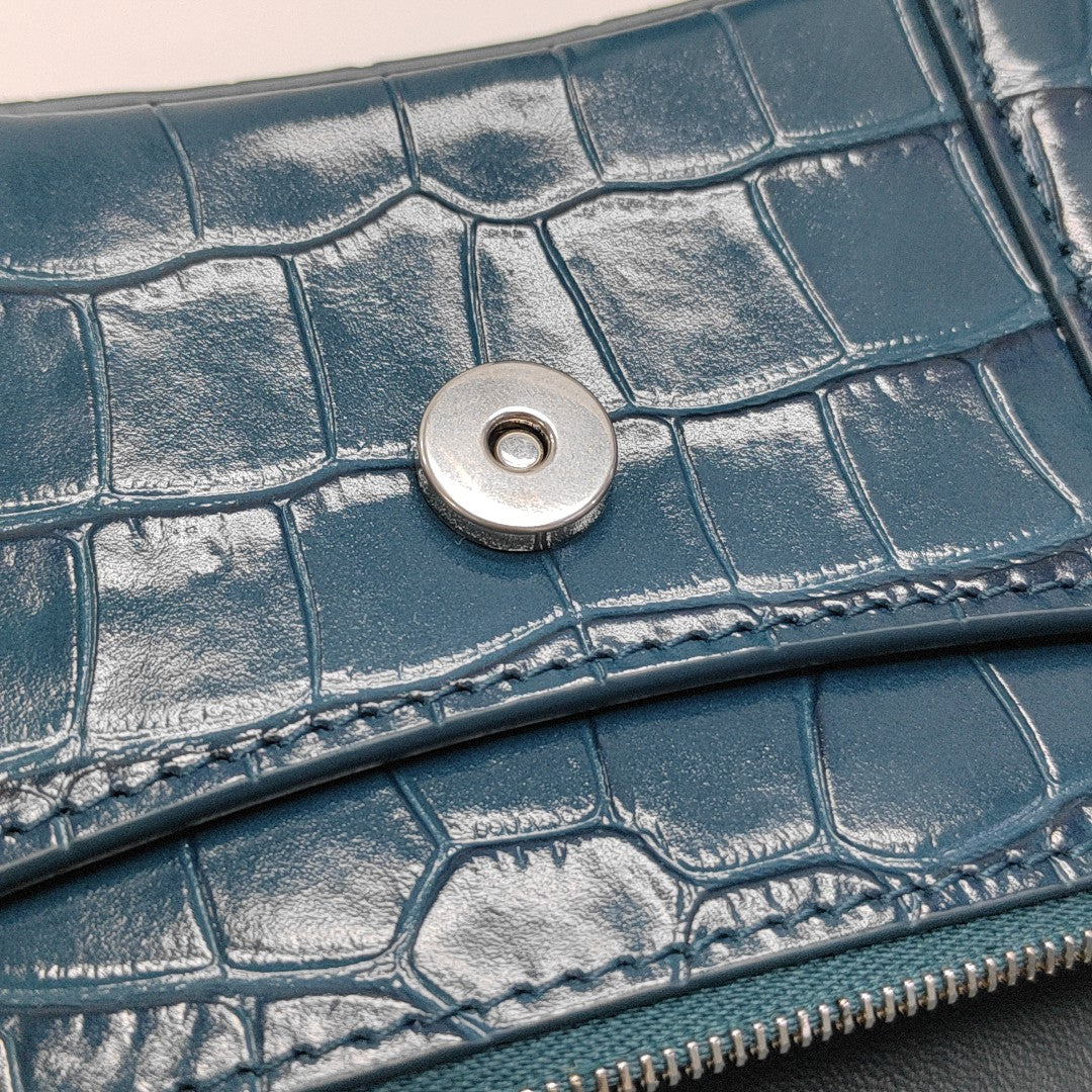 Hourglass Wallet On Chain Mini Calfskin Blue