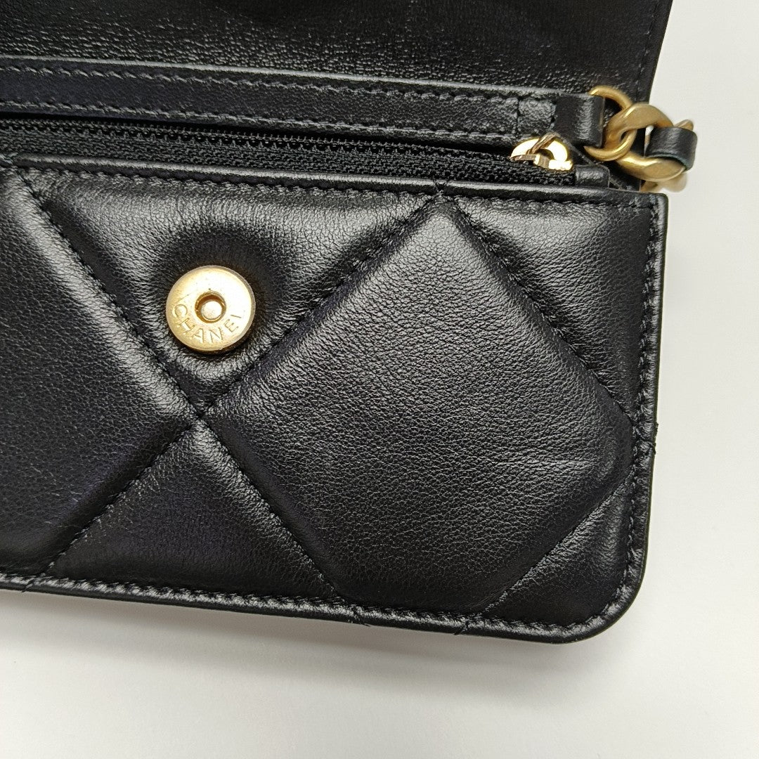 CHANEL 19 Small Quilted Lambskin Black