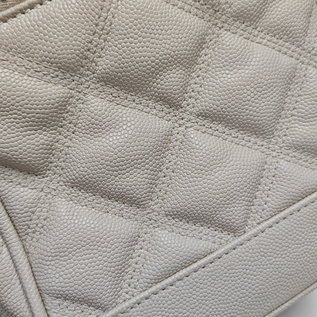 80'S VANITY Quilted Calfskin White