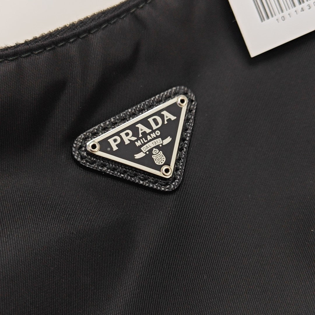 Re-Edition2005 Mini Nylon Black