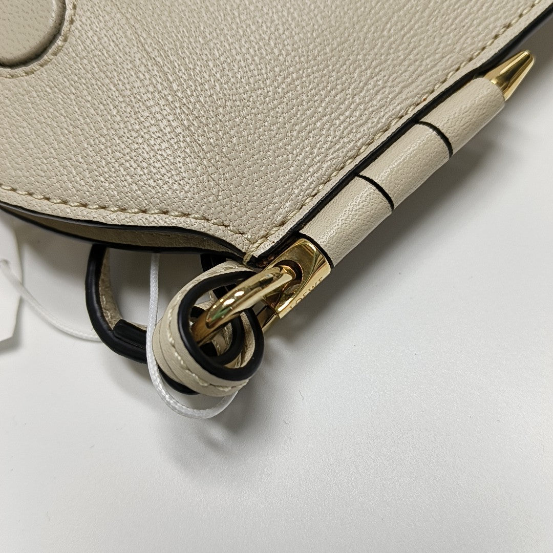 Gate Lambskin White