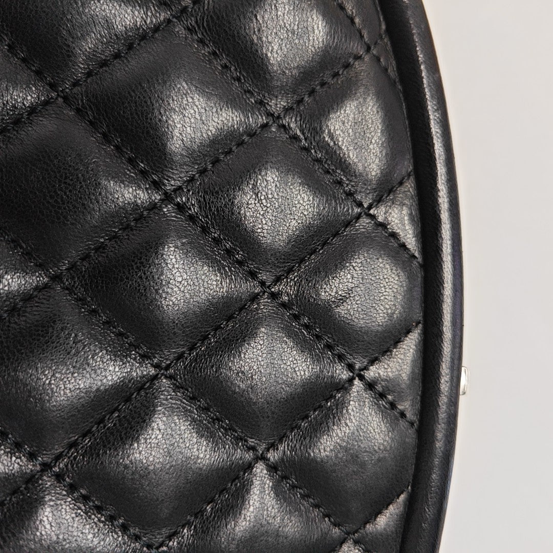 Quilted Lambskin Clutch Black