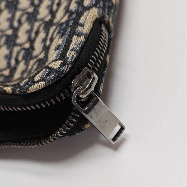 Canvas Black