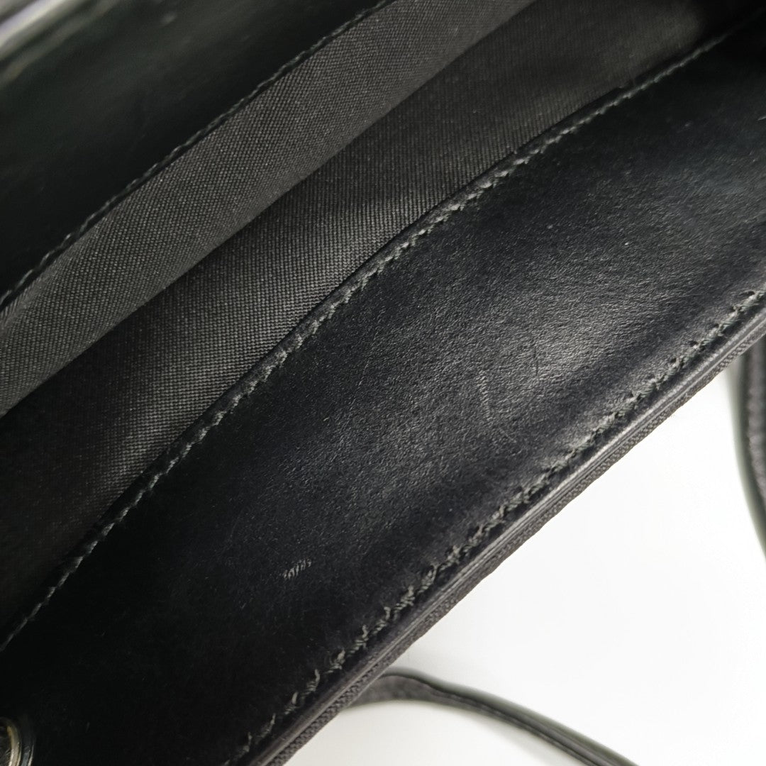 Monogram Canvas Black