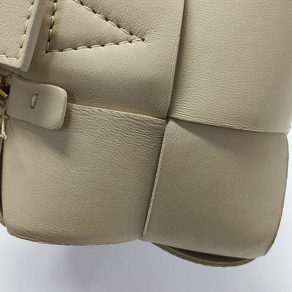 Cassette Small Calfskin Beige