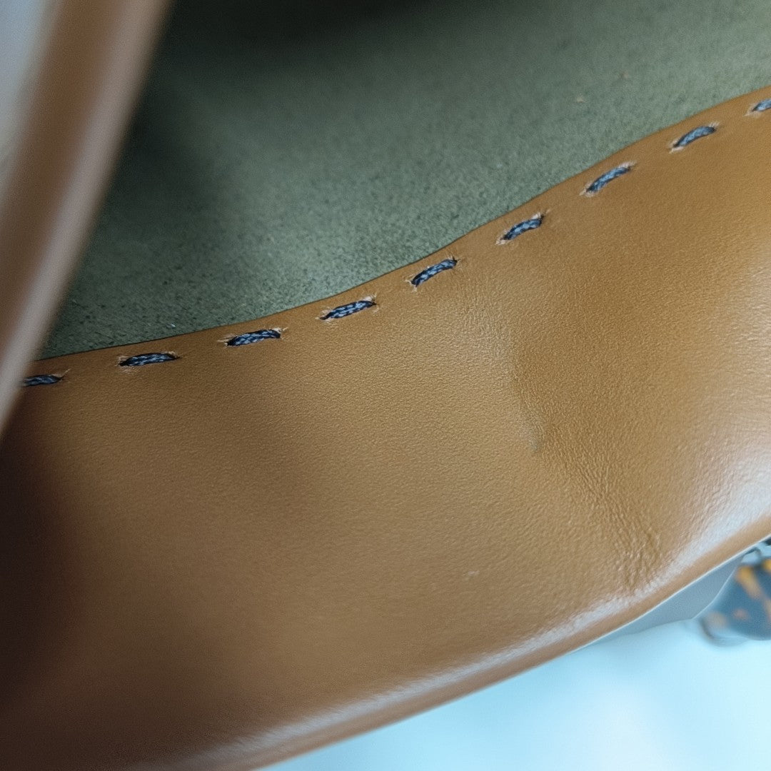 Sunshine Medium Calfskin Brown
