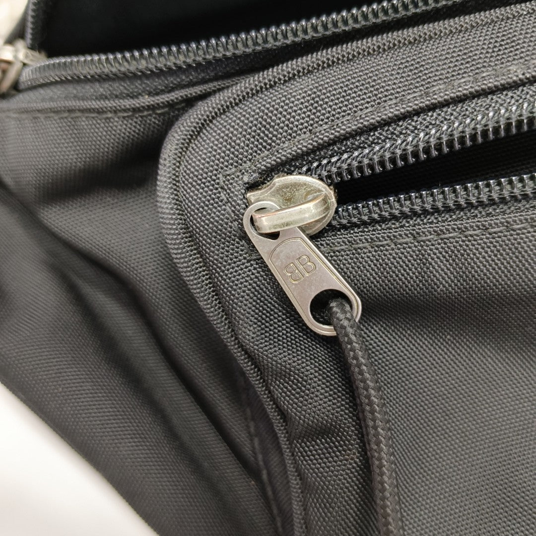 Explorer Fabric Black