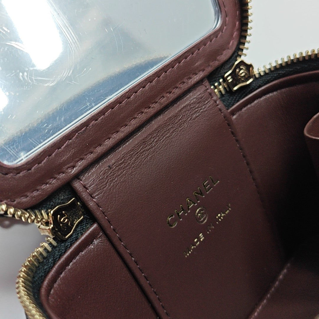 VANITY CASE Mini Quilted Grained Calfskin Black