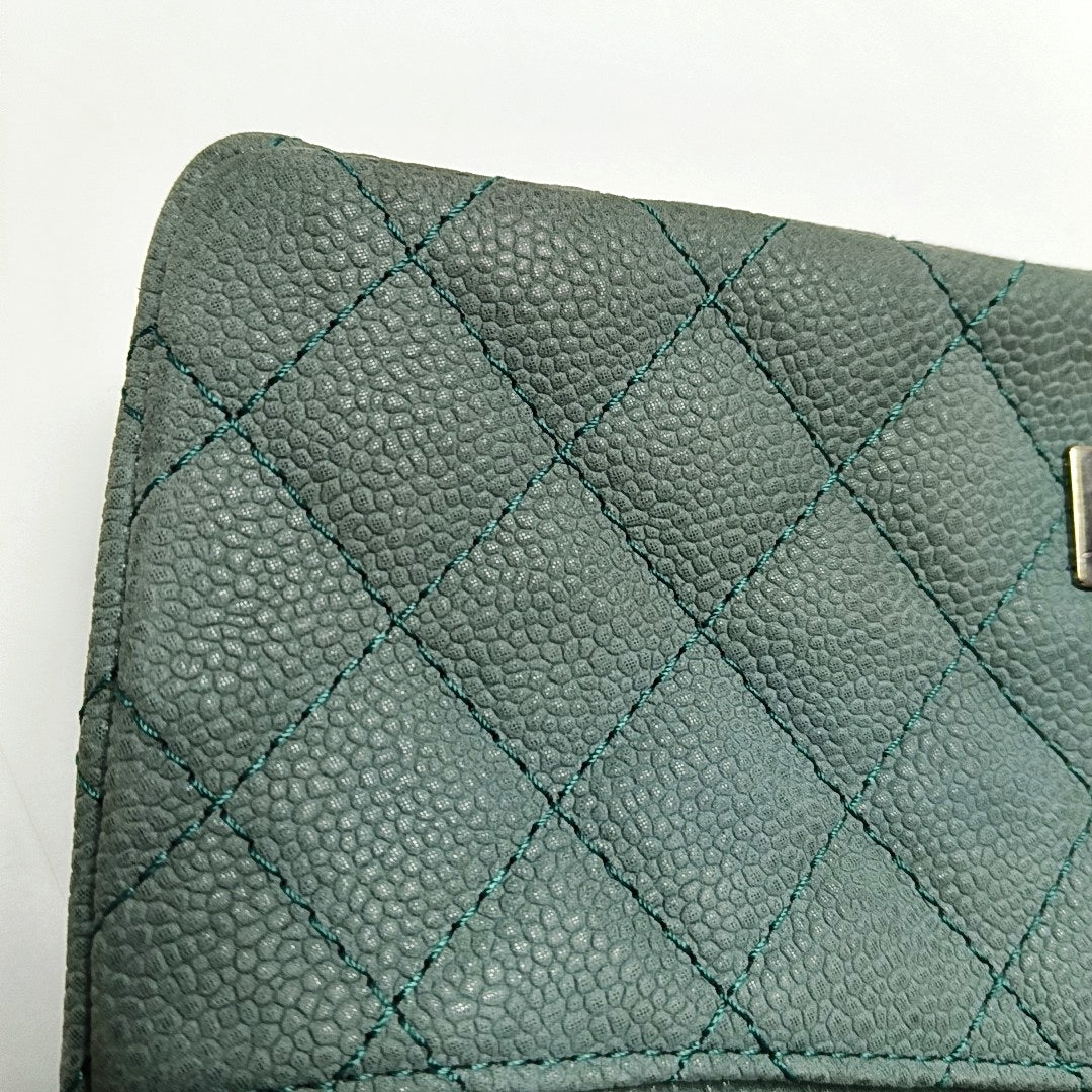 Authenticated pre-owned  2.55 225 (small) Quilted Grained Calfskin Green - Shoulder Bag at Looply