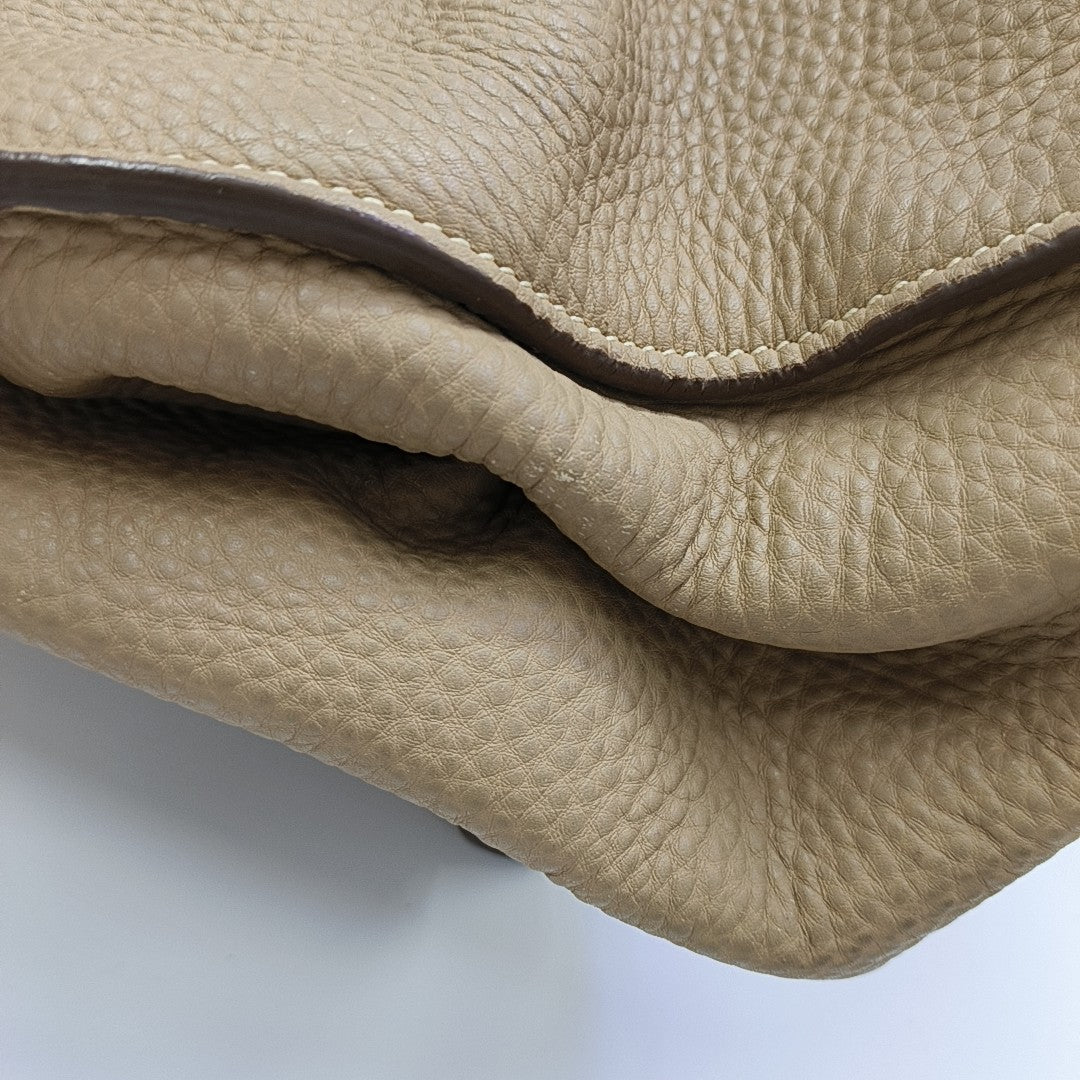 City Calfskin Beige