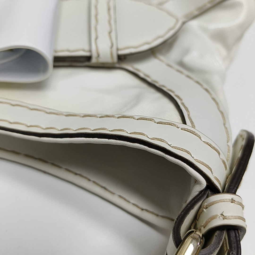 Queen Coated Canvas White