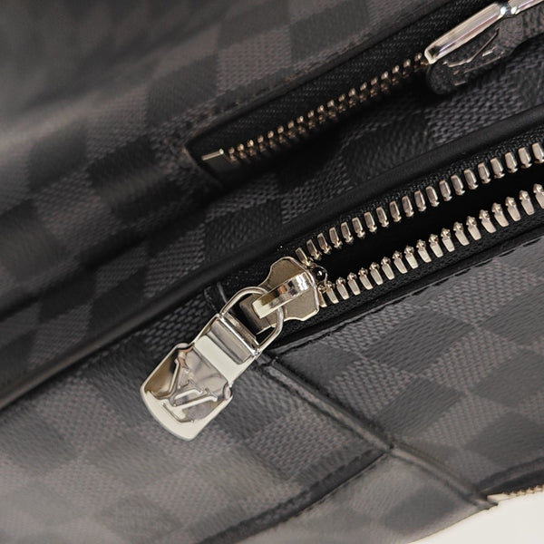 AVENUE Damier Graphite Calfskin Black