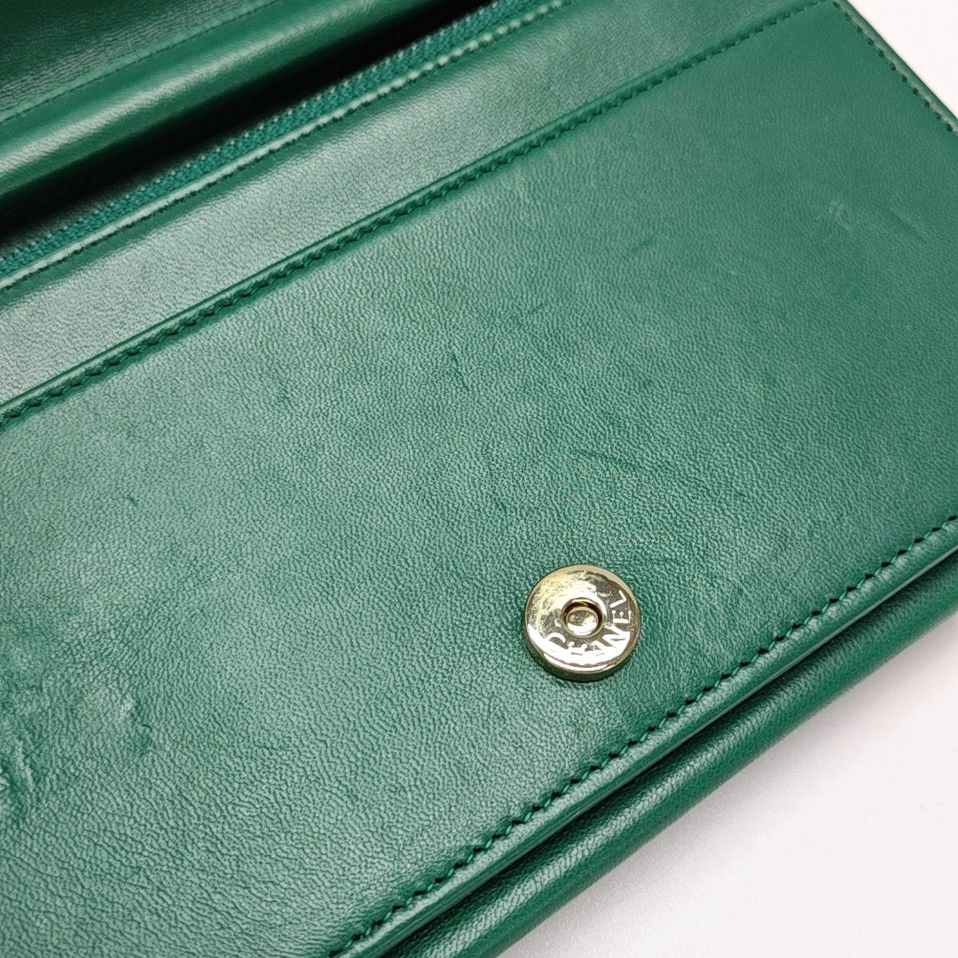 BOY CHANEL WOC Quilted Lambskin Green