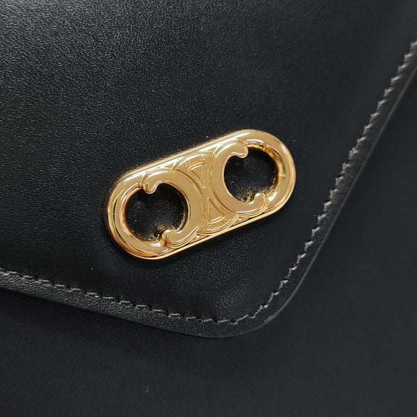 Authenticated pre-owned  TRIOMPHE Calfskin Black - Shoulder Bag at Looply