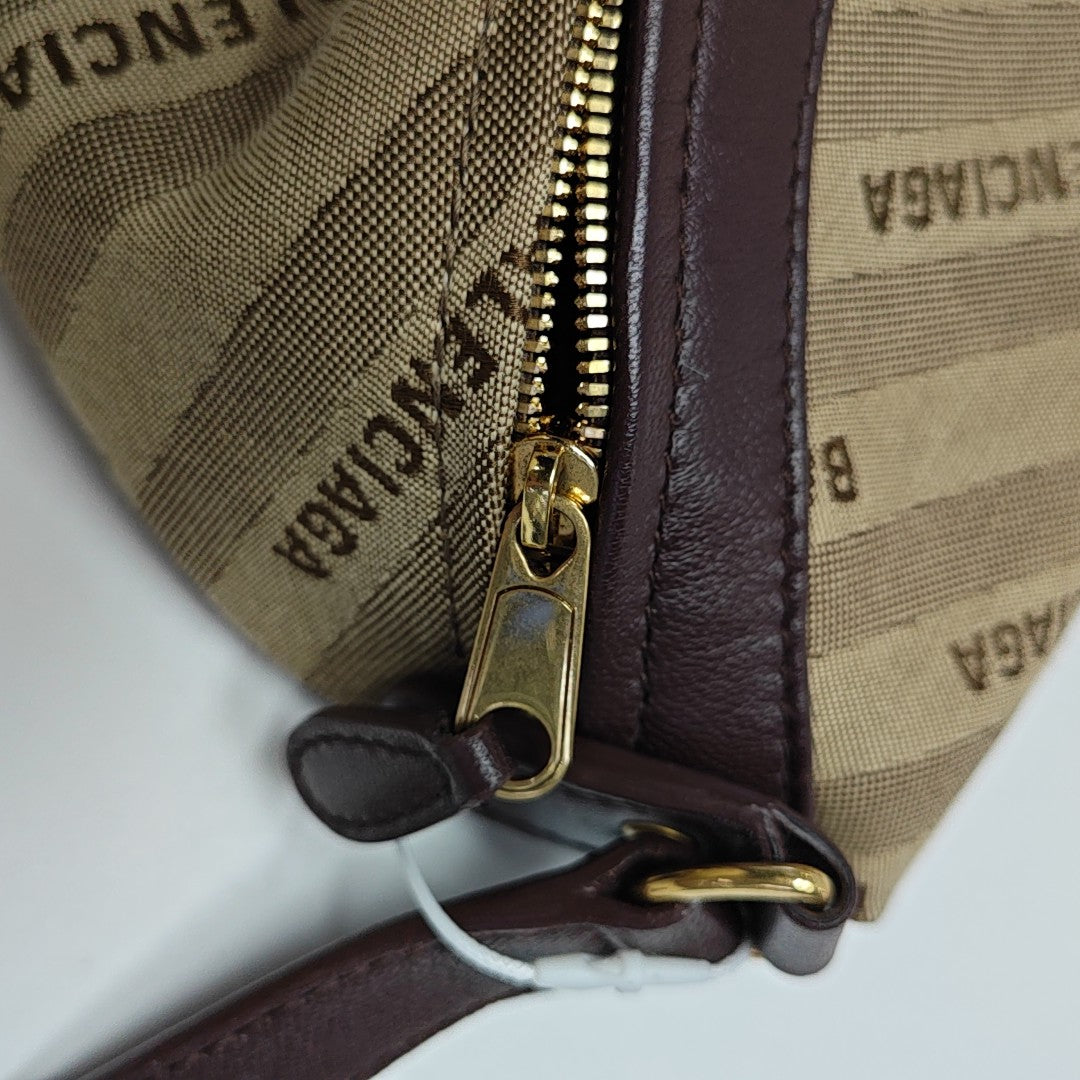 Souvenirs Canvas Brown