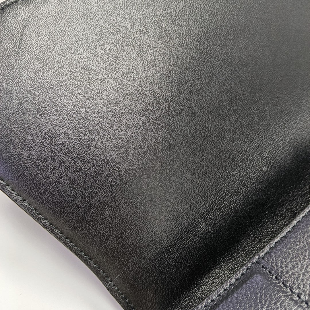 Hourglass Small Calfskin Black