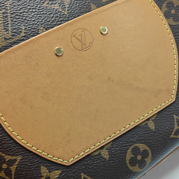 BOITE CHAPEAU MM Monogram Coated Canvas Brown