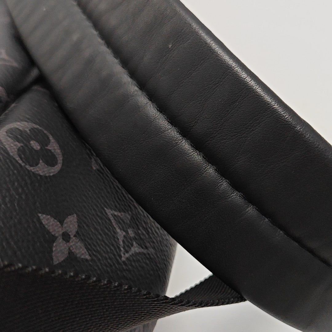 DISCOVERY PM Monogram Coated Canvas Black