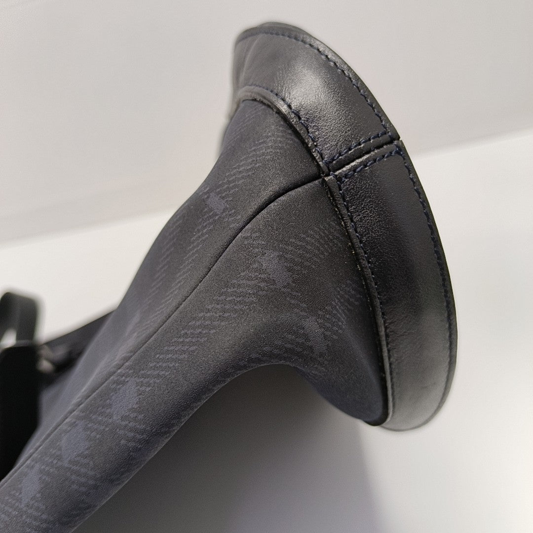 Coated Canvas Black