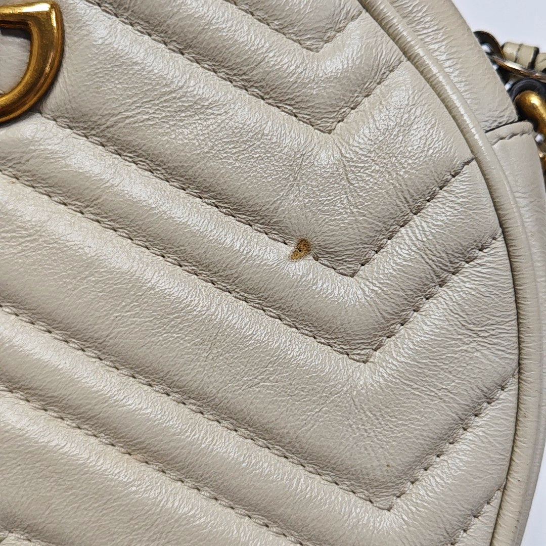 Authenticated pre-owned  GG Marmont Mini Quilted Calfskin White - Shoulder Bag at Looply