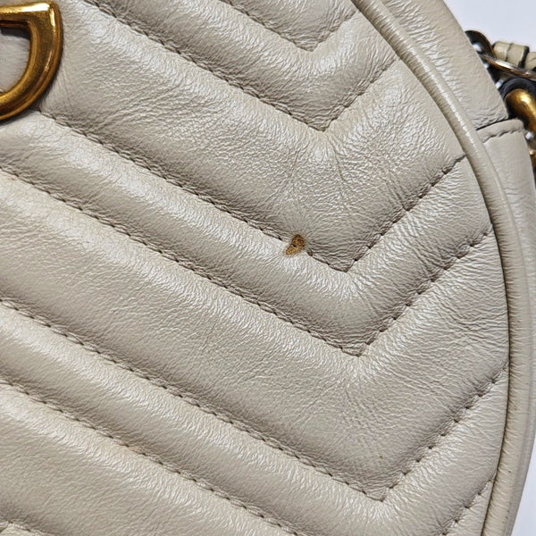 Authenticated pre-owned  GG Marmont Mini Quilted Calfskin White - Shoulder Bag at Looply