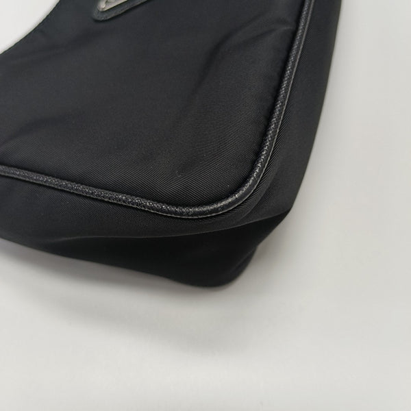 Re-Edition2005 Nylon Black