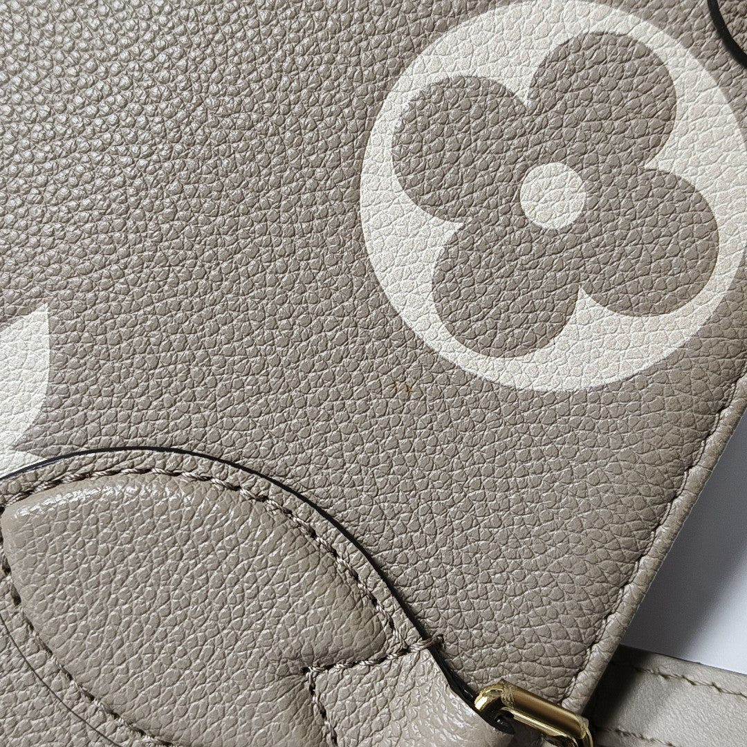 ONTHEGO MM Monogram Calfskin Gray